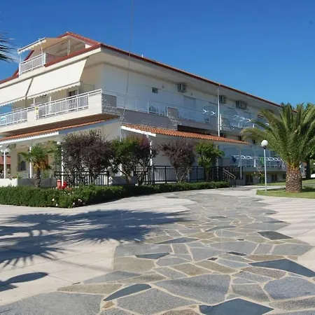 Dimitris & Apartment *