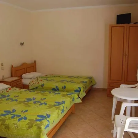 Dimitris & Apartamento Vrasná