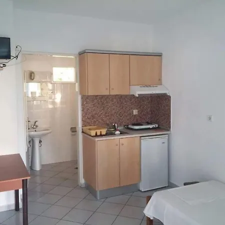 Dimitris & Apartment