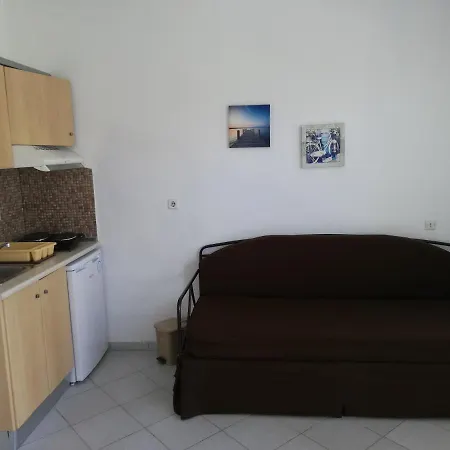 Apartment Dimitris & Vrasna