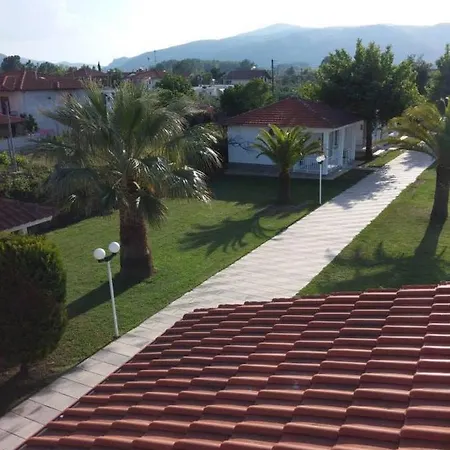 Dimitris & Apartment *