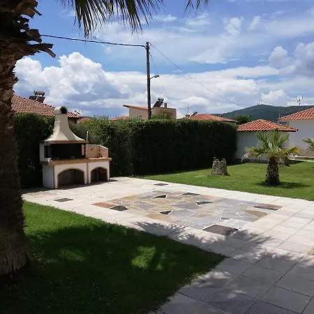 Apartment Dimitris &